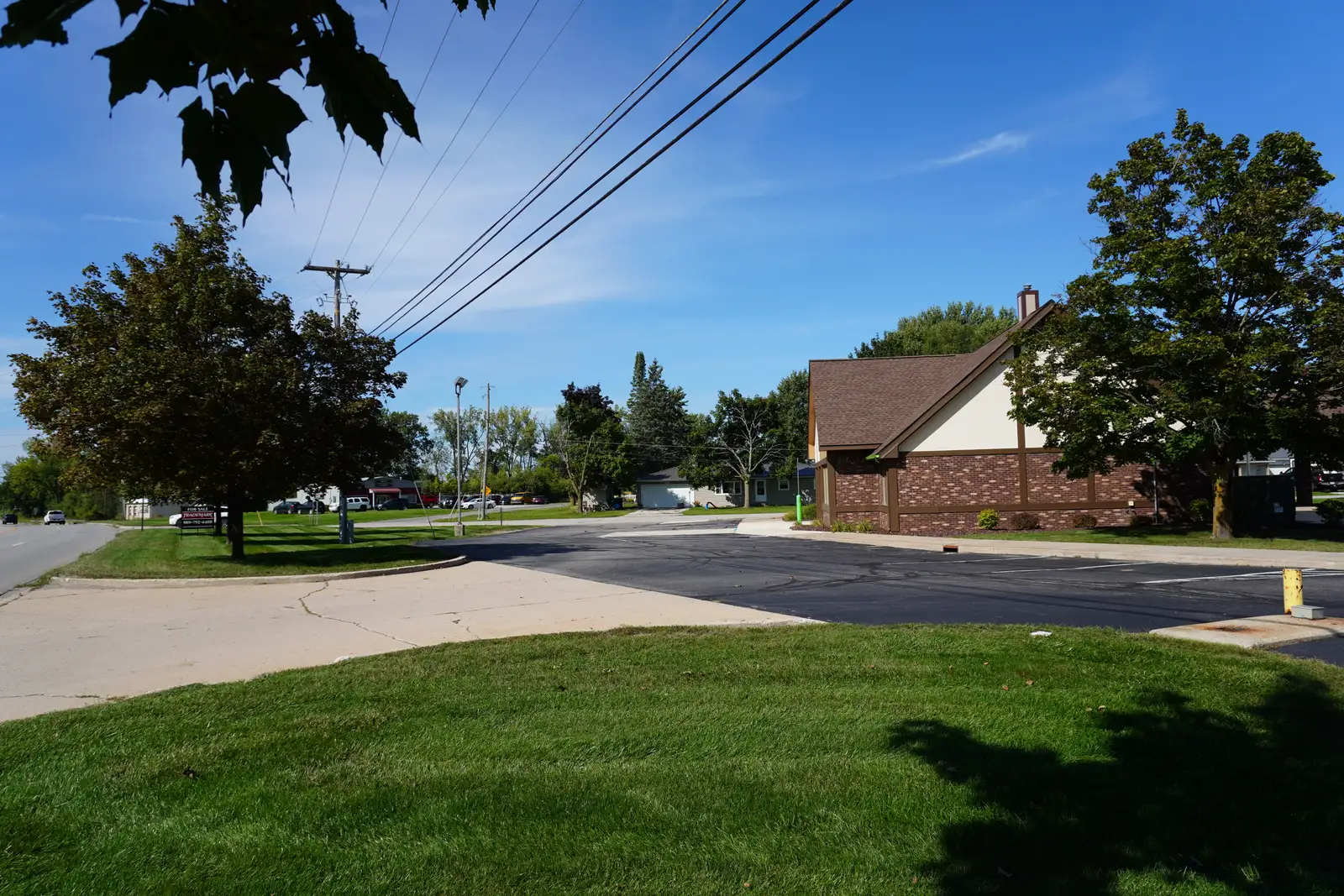 FOR SALE: 2,311 SF Freestanding Retail Building on 0.6 Acres image 21