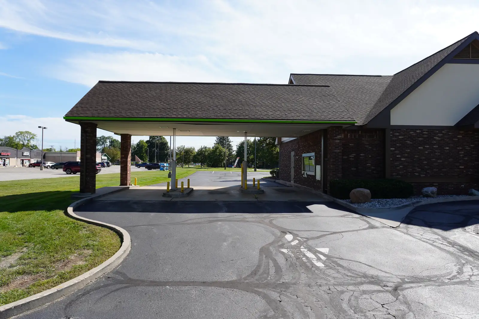 FOR SALE: 2,311 SF Freestanding Retail Building on 0.6 Acres image 12
