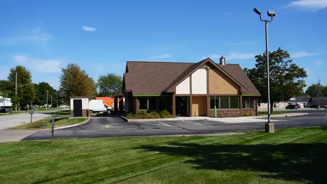FOR SALE: 2,311 SF Freestanding Retail Building on 0.6 Acres thumbnail 3