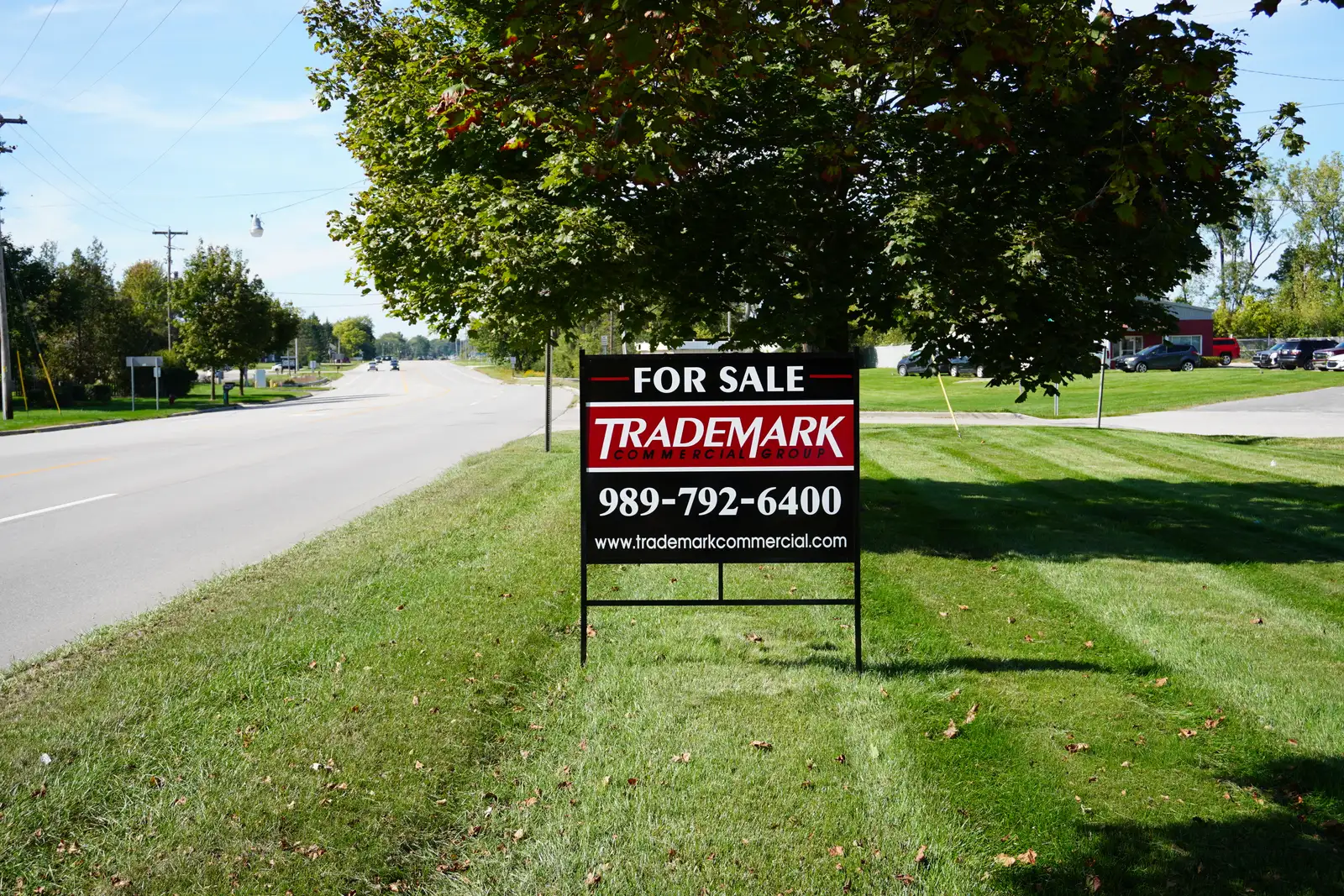 FOR SALE: 2,311 SF Freestanding Retail Building on 0.6 Acres image 18