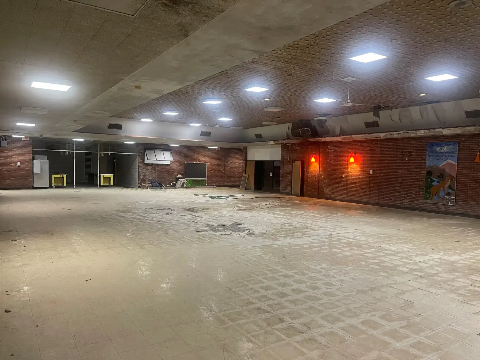 600 Motor St image 3