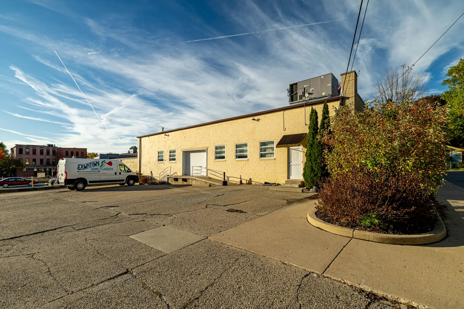 120 E Cross St & 316 N. Lincoln image 4