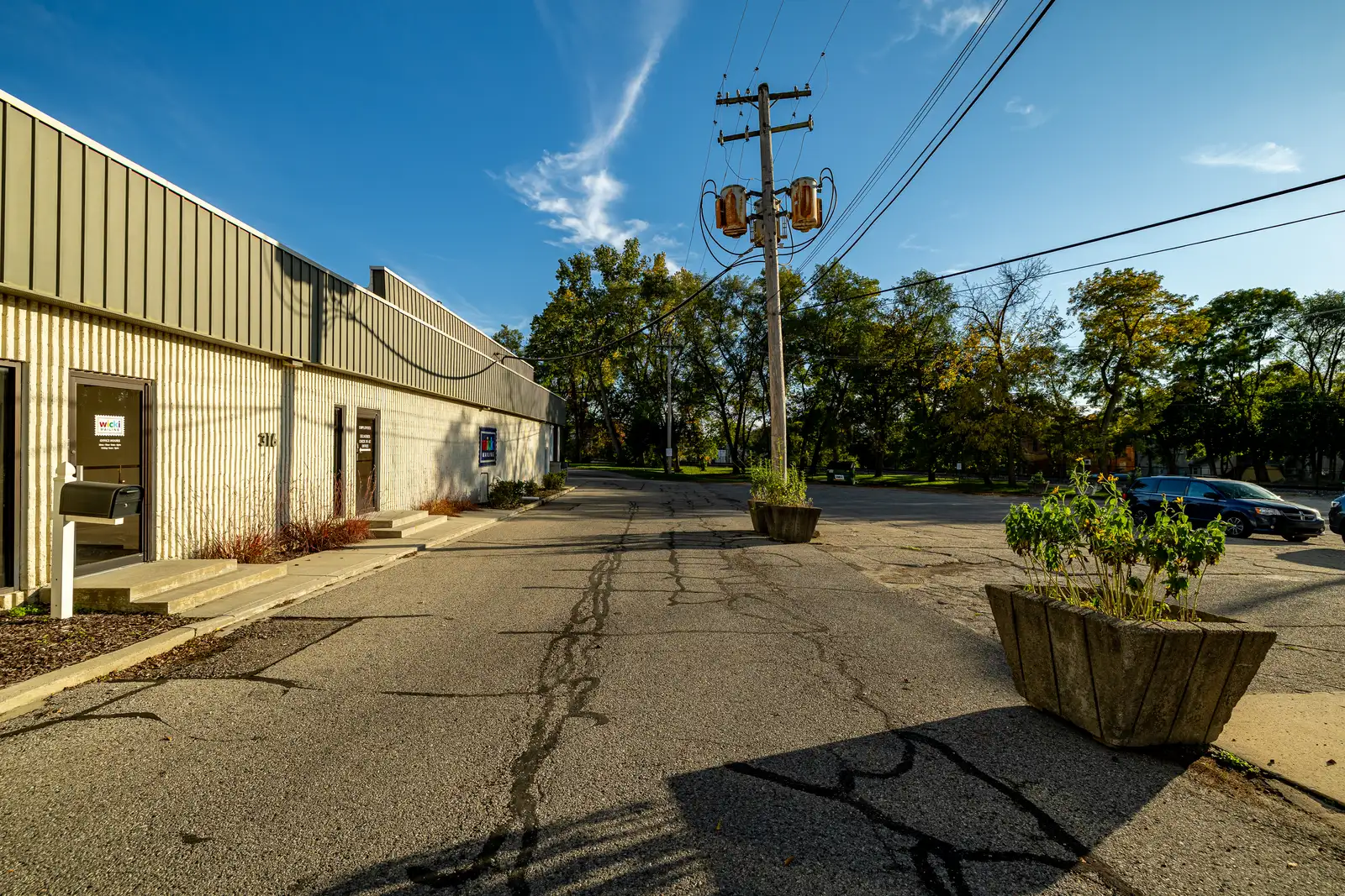 120 E Cross St & 316 N. Lincoln image 9