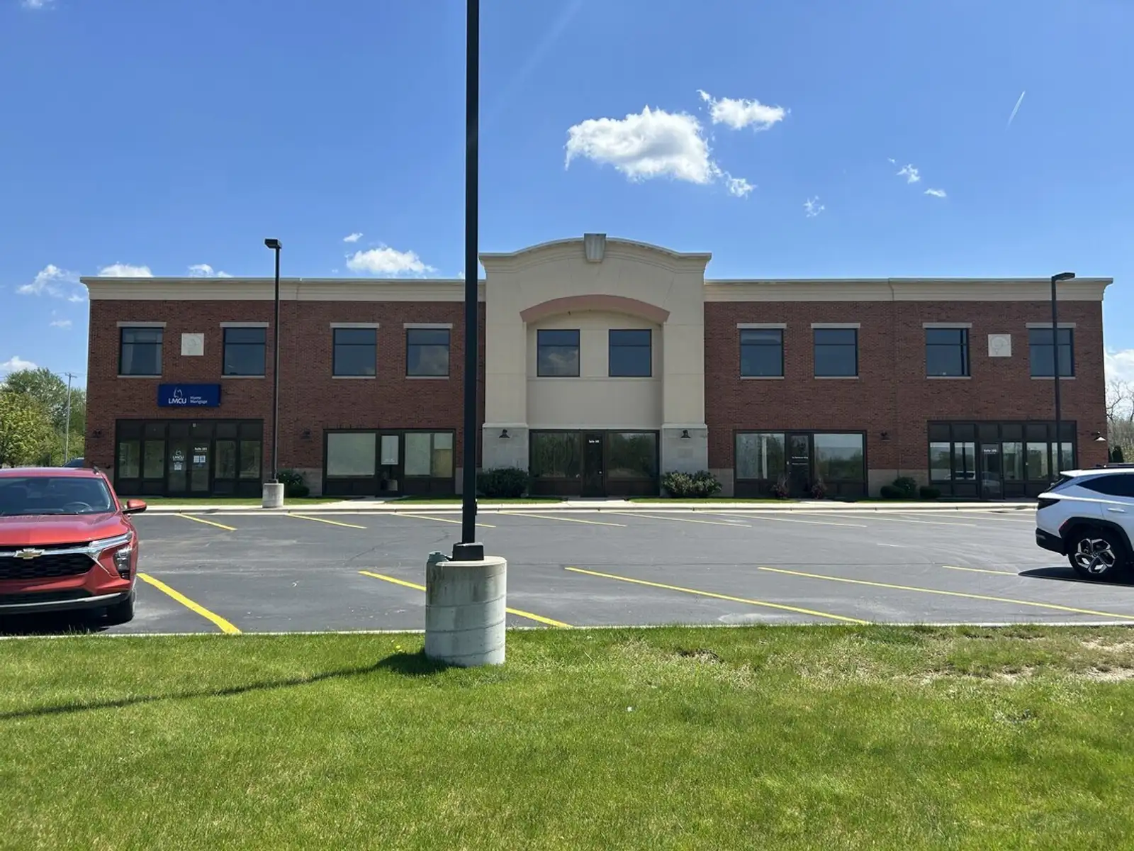 High End Grand Blanc Private Office image 3