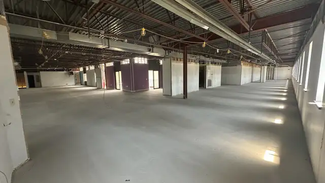 Harrison Township - Light Industrial Building thumbnail 5