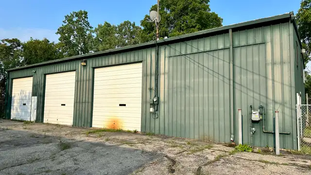Fully Leased Industrial Investment Lansing listing image