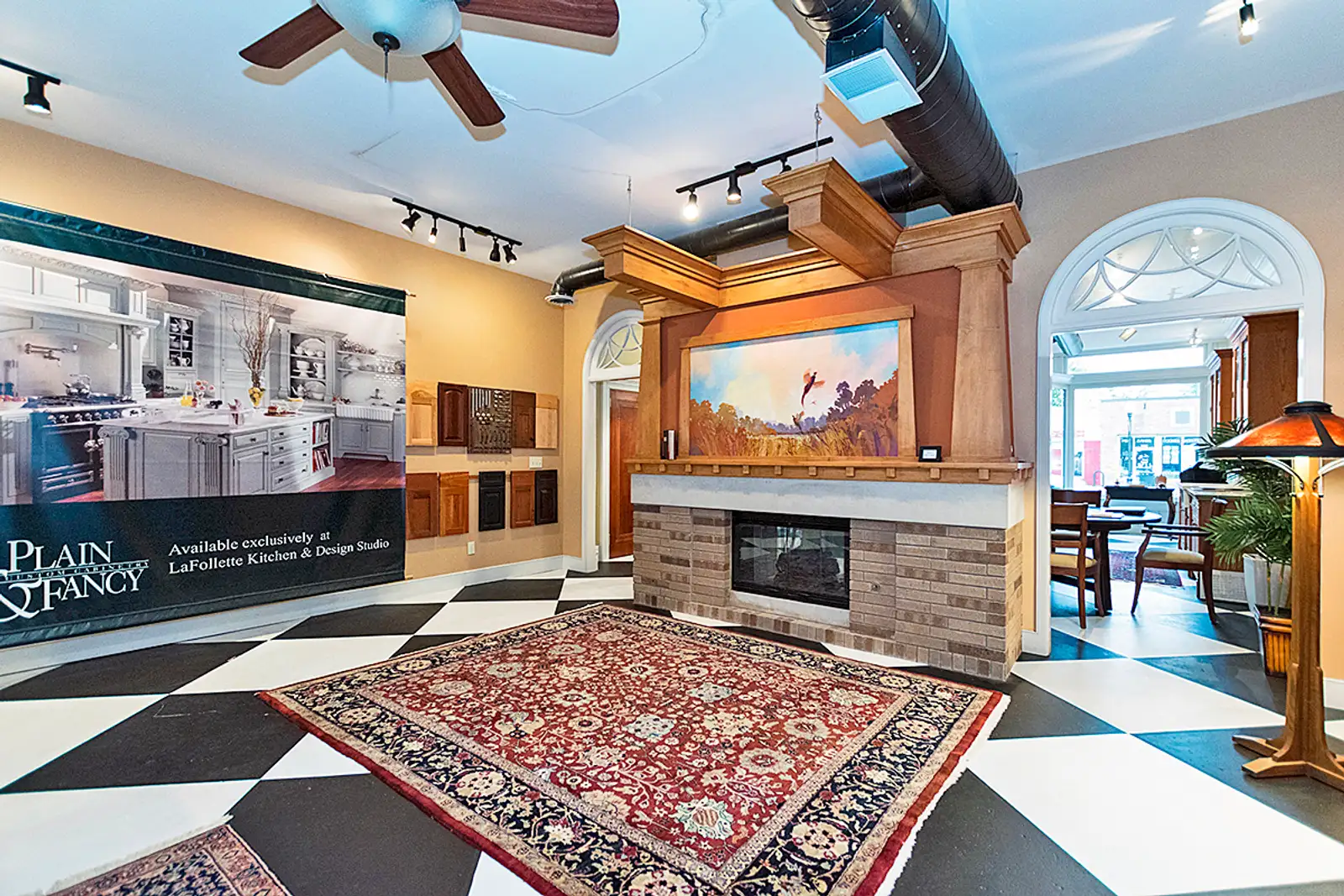 145 W Grand River Ave image 3