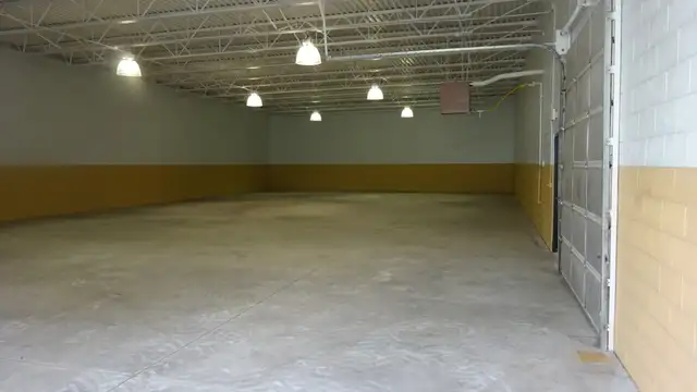 Building C thumbnail 4