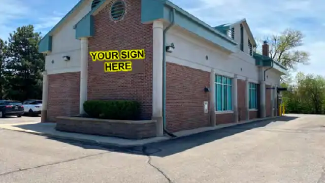 Bloomfield Hills - Former Freestanding Bank With Drive Thru thumbnail 3