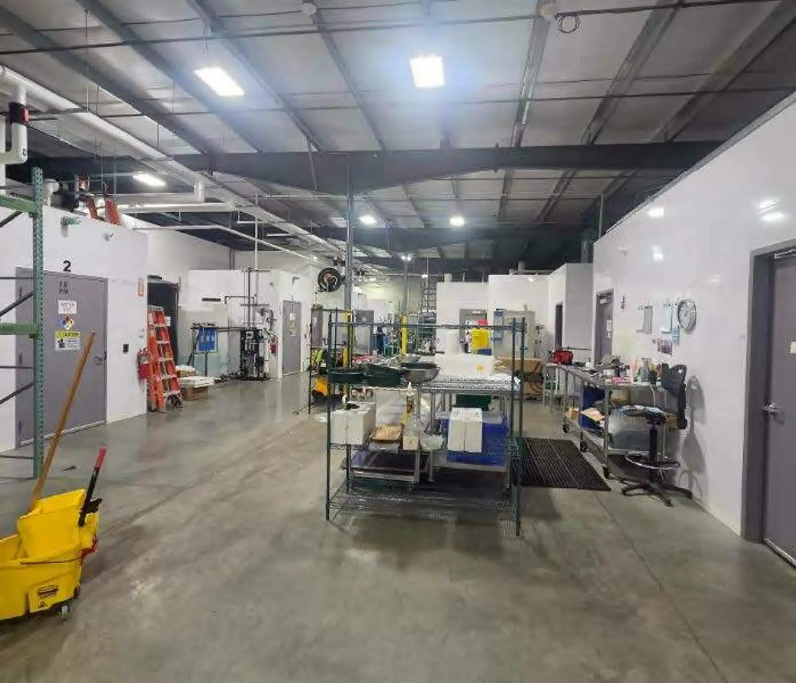 Bangor - Operating Cultivation & Turnkey Processing Facility image 6
