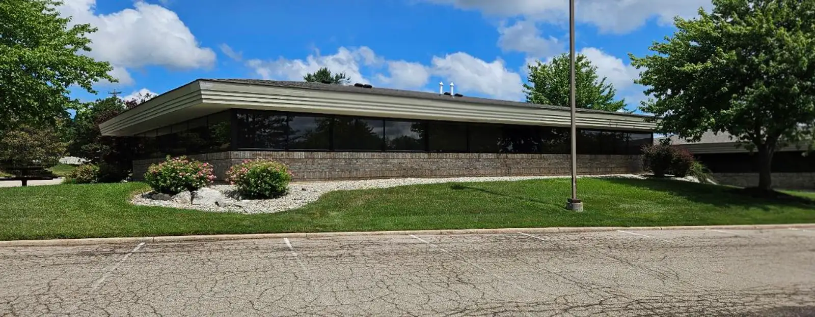 Suite A - Office Building Creyts Rd, 2-Suites:  1,850 SqFt and 3,500 SqFt or Combine