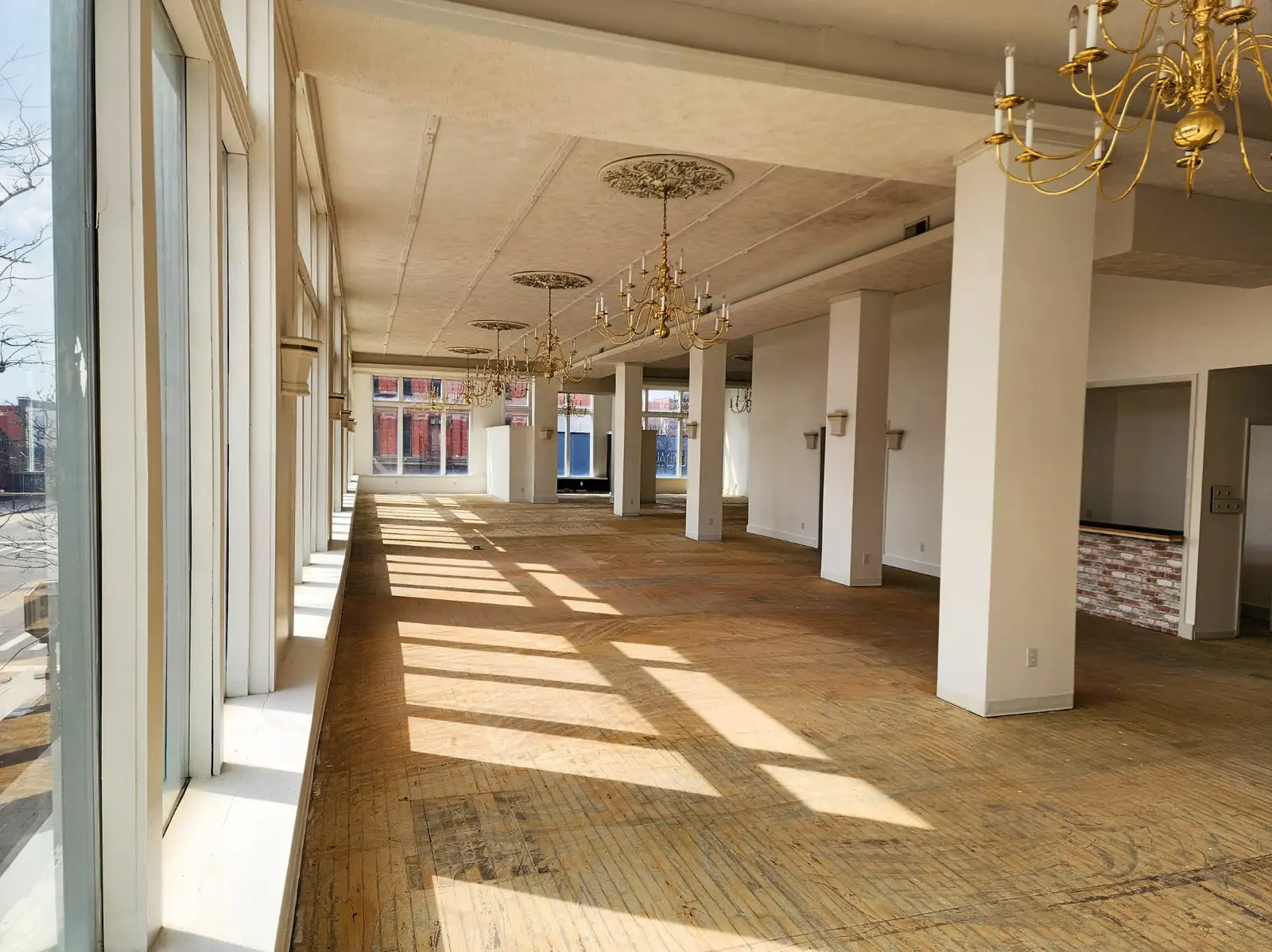 100 N Washington St image 5