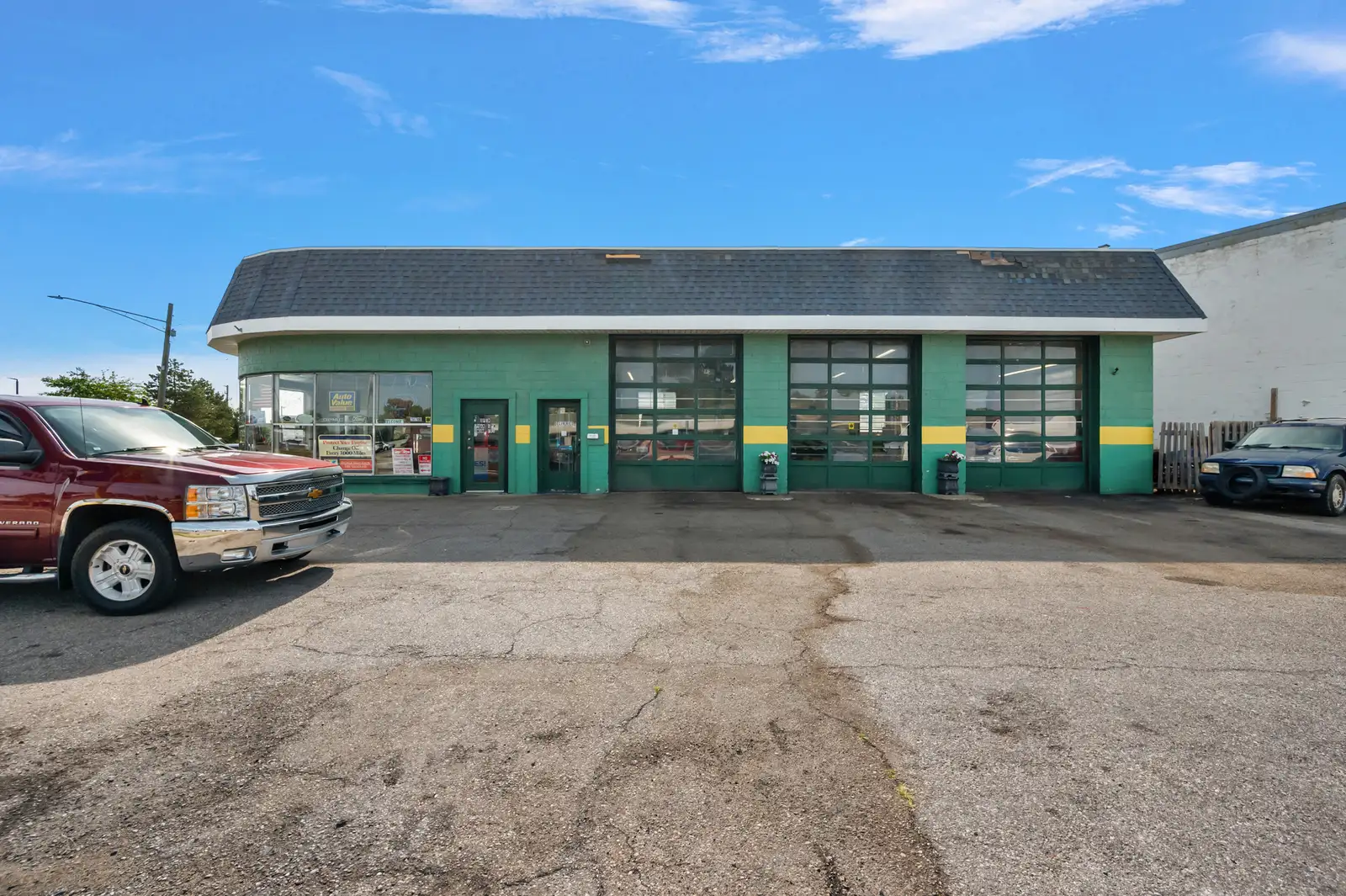 28700 Gratiot Ave image 2