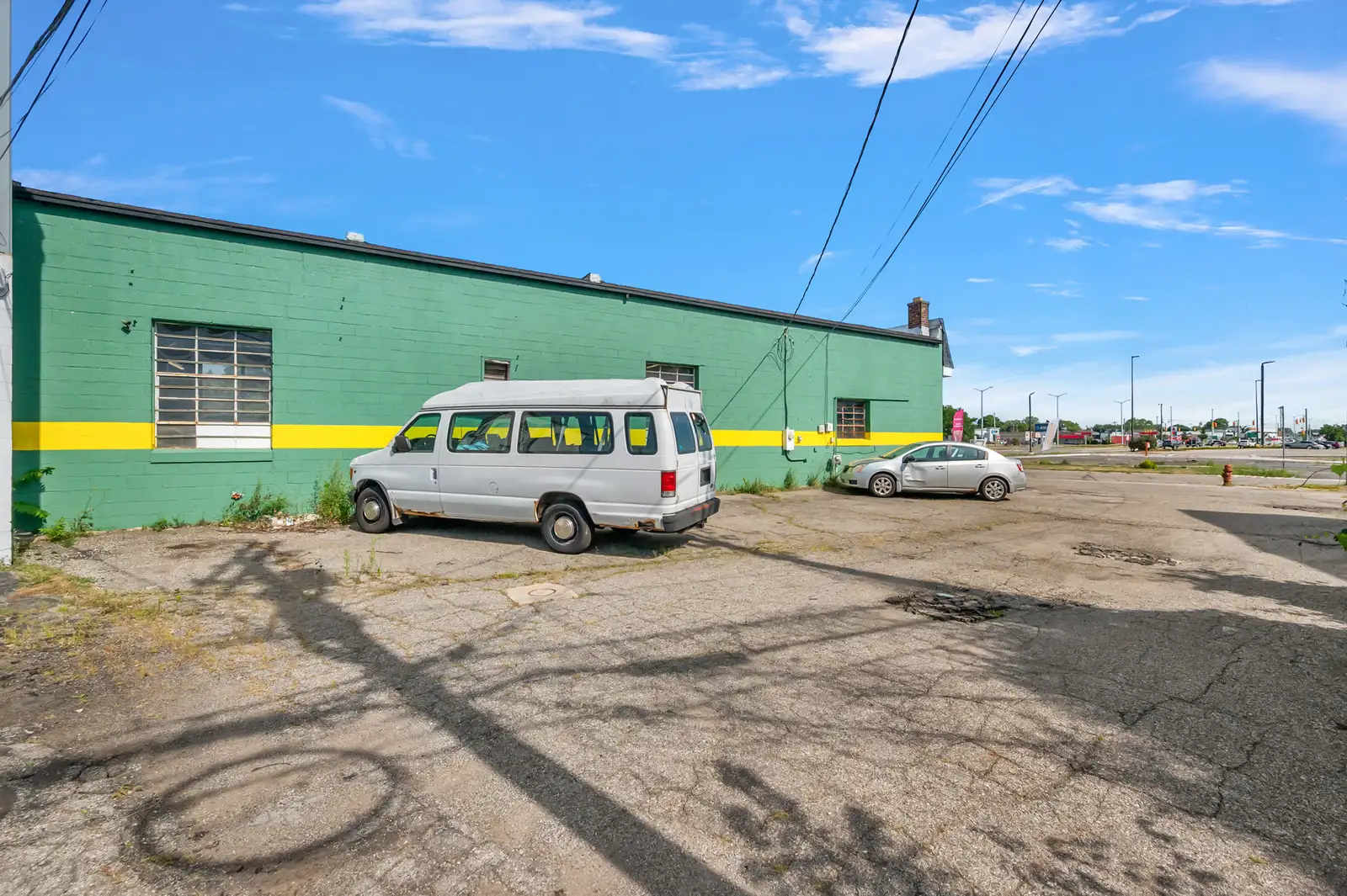 28700 Gratiot Ave image 6