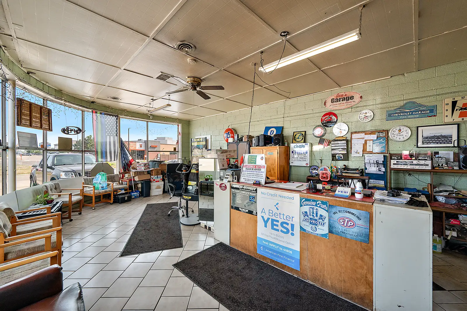 28700 Gratiot Ave image 9