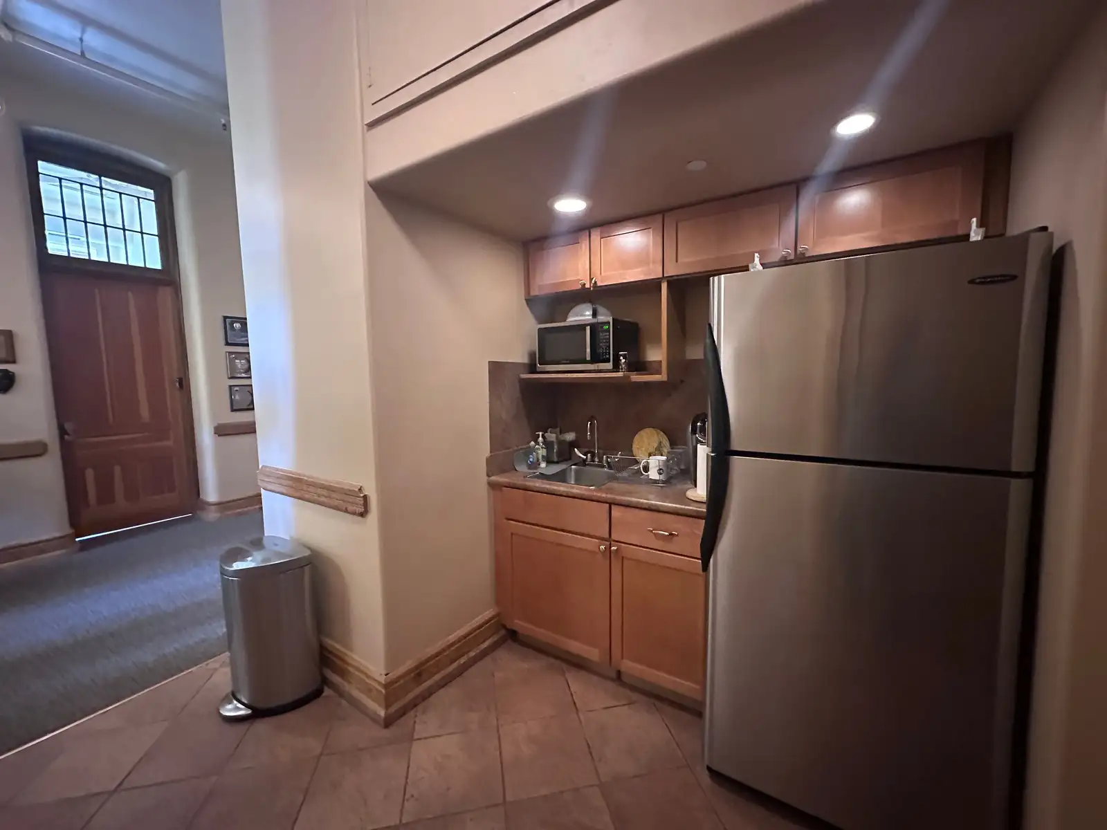 830 Cottageview Dr image 16