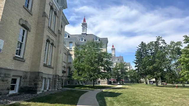 View image 32