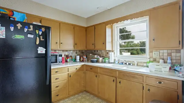 View image 17