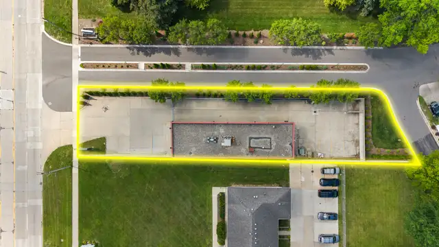 26201 Dequindre Rd thumbnail 4