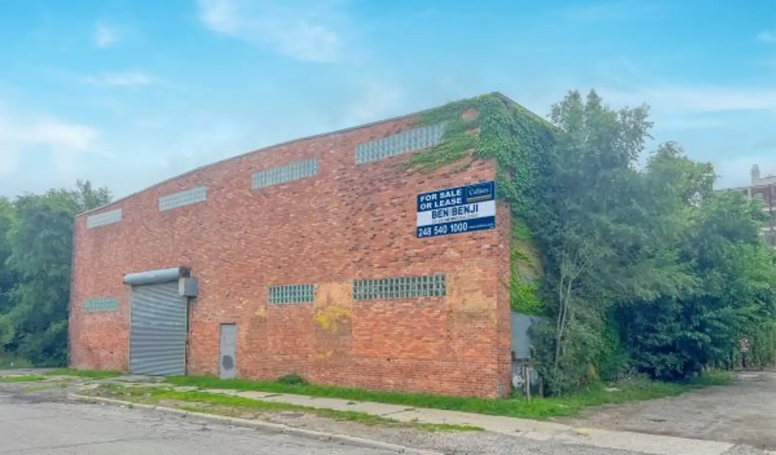 38 Hendrie St, Detroit, MI 48202