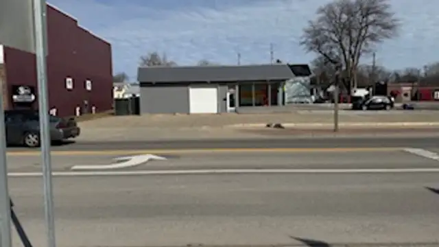 200 Salzburg Ave thumbnail 2