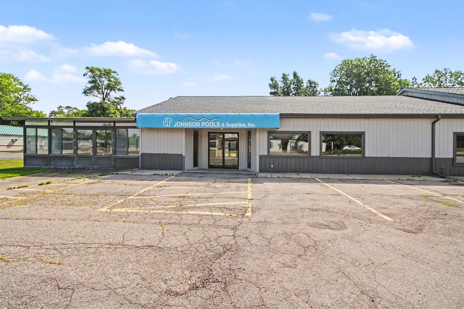 6017 Pierson Rd image 2