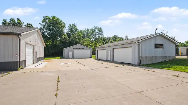 6017 Pierson Rd thumbnail 3