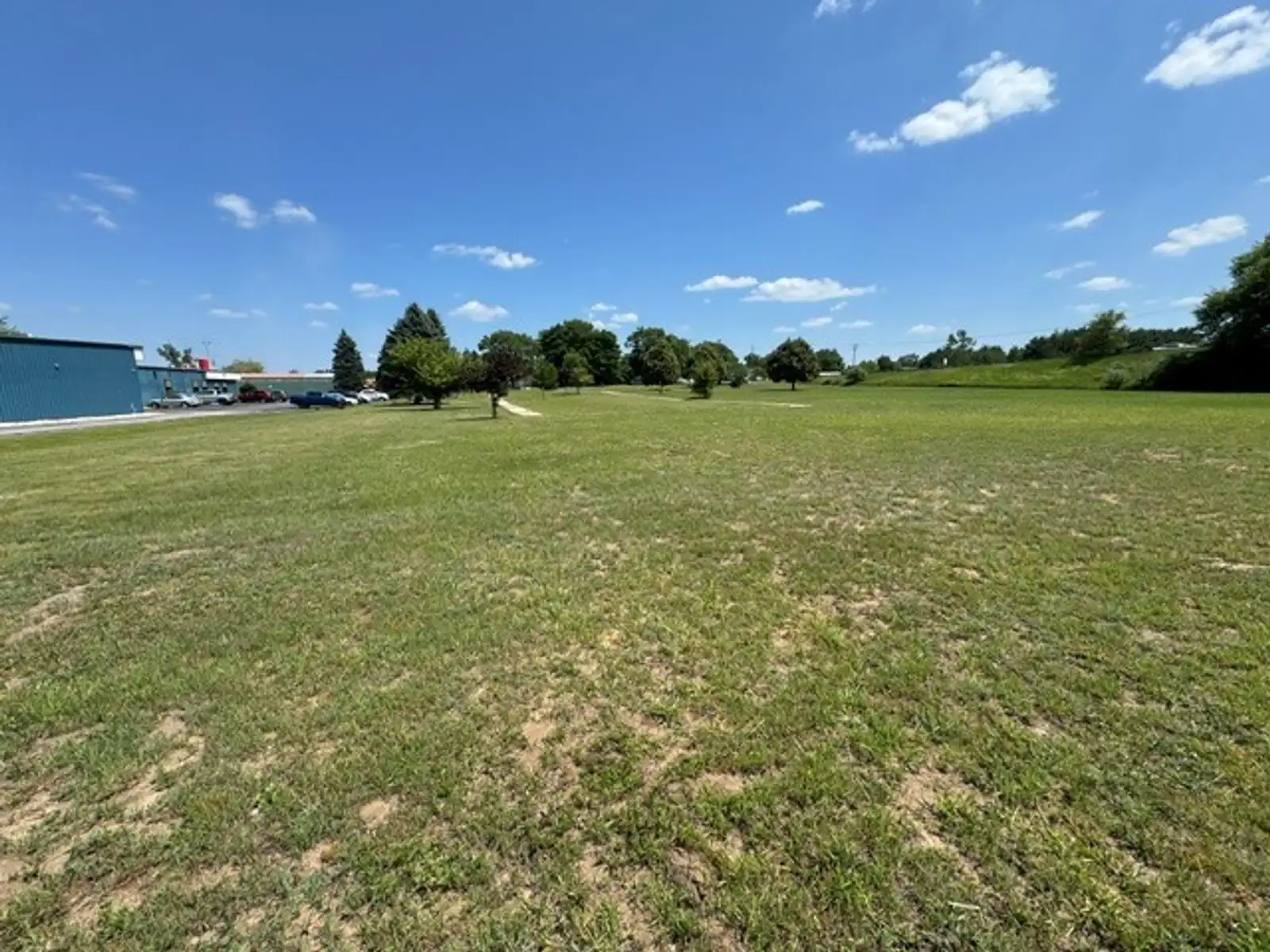 2426 Parkway Dr image 5