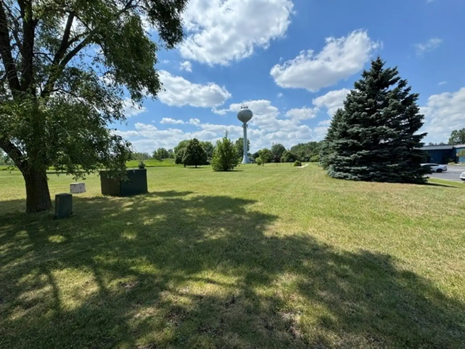 2426 Parkway Dr image 6