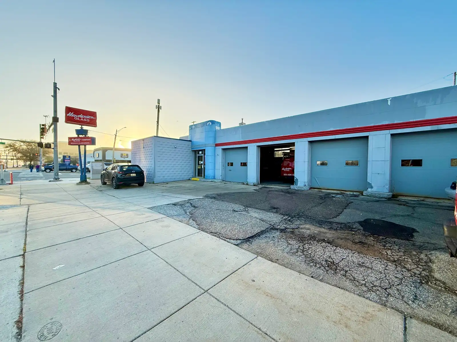 930 E Michigan Ave image 2