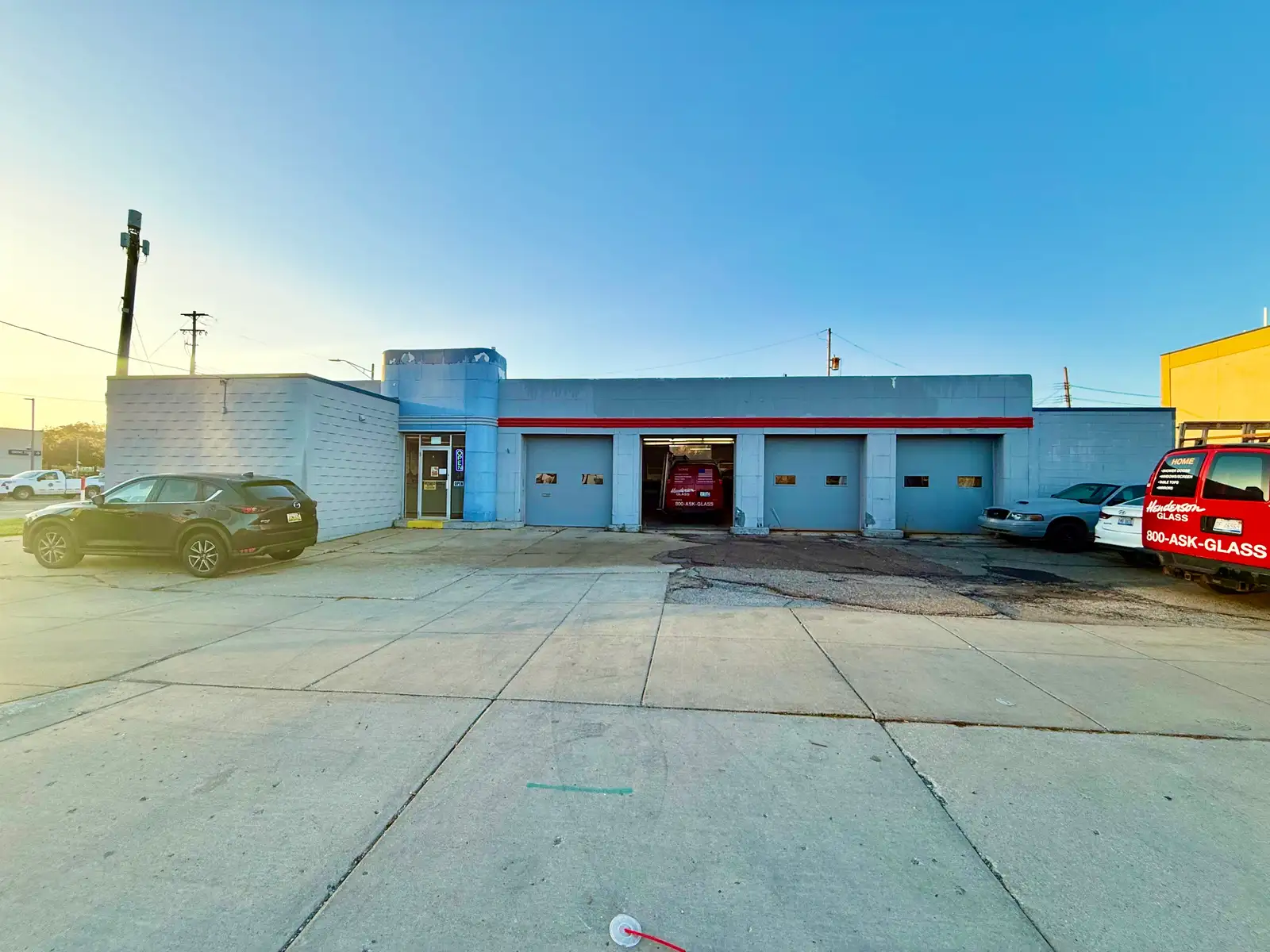 930 E Michigan Ave image 3