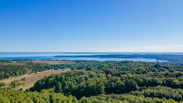 9224 E Duck Lake Rd thumbnail 3