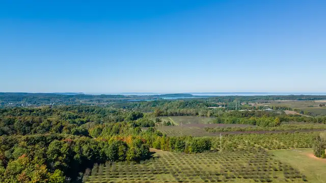 9224 E Duck Lake Rd thumbnail 4