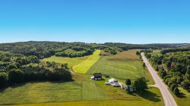 9224 E Duck Lake Rd thumbnail 5