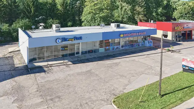 2189 W Grand River Ave thumbnail 2
