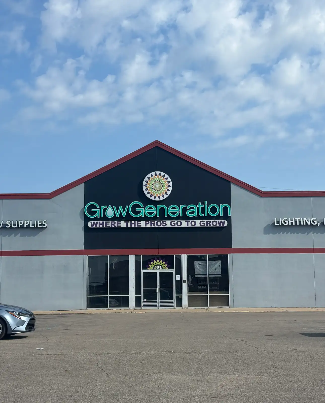 5002 W Saginaw Hwy, Lansing, MI 48917
