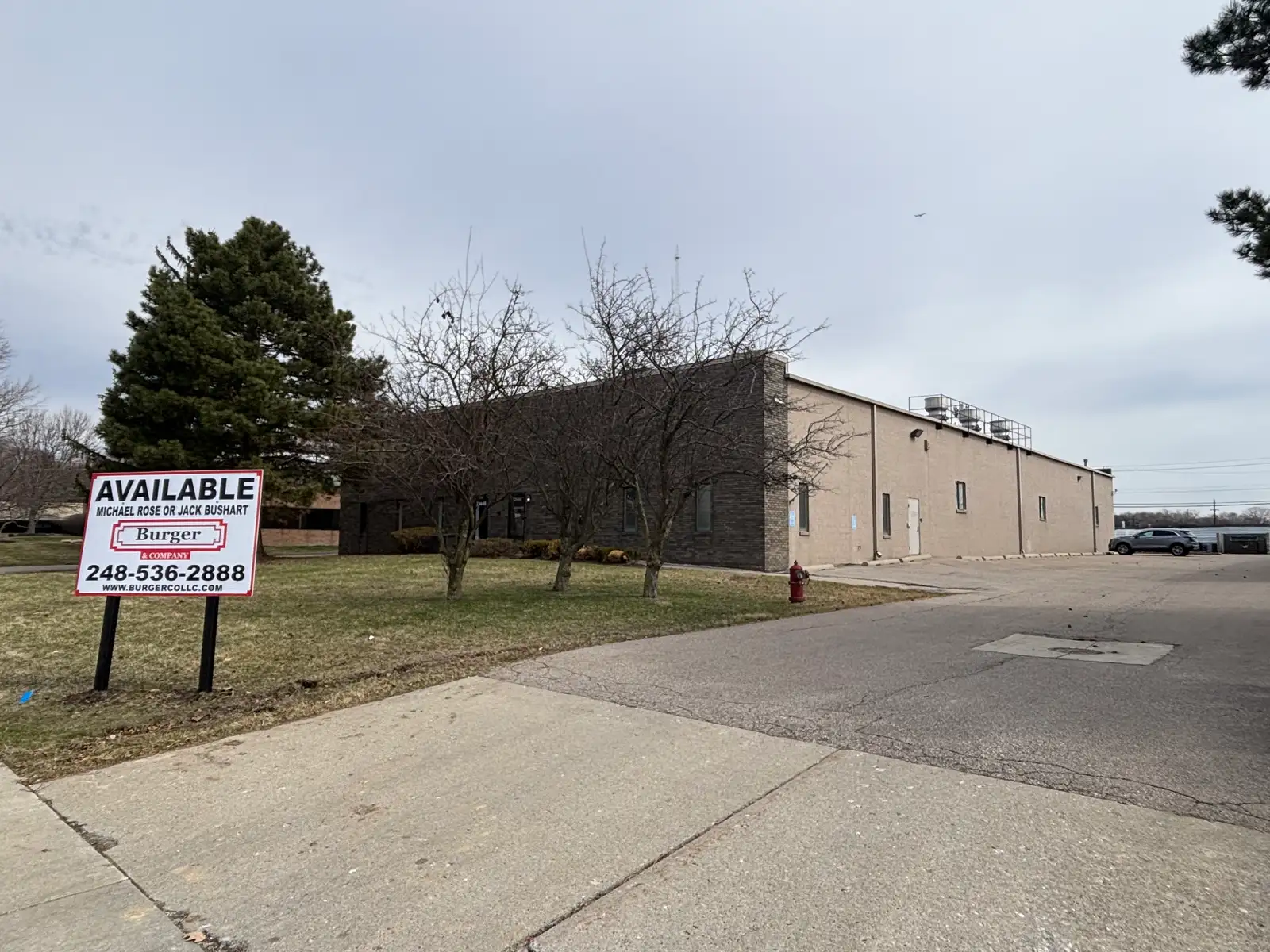 21444 Bridge St, Southfield, MI 48033