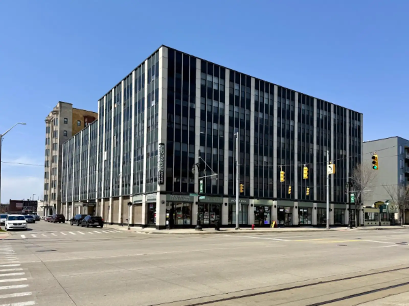 10 Peterboro St