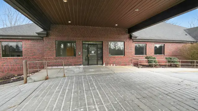 1625 Ramblewood Dr, Suite 1 thumbnail 5