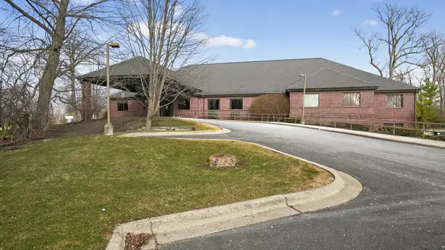 1625 Ramblewood Dr, Suite 1 thumbnail 3