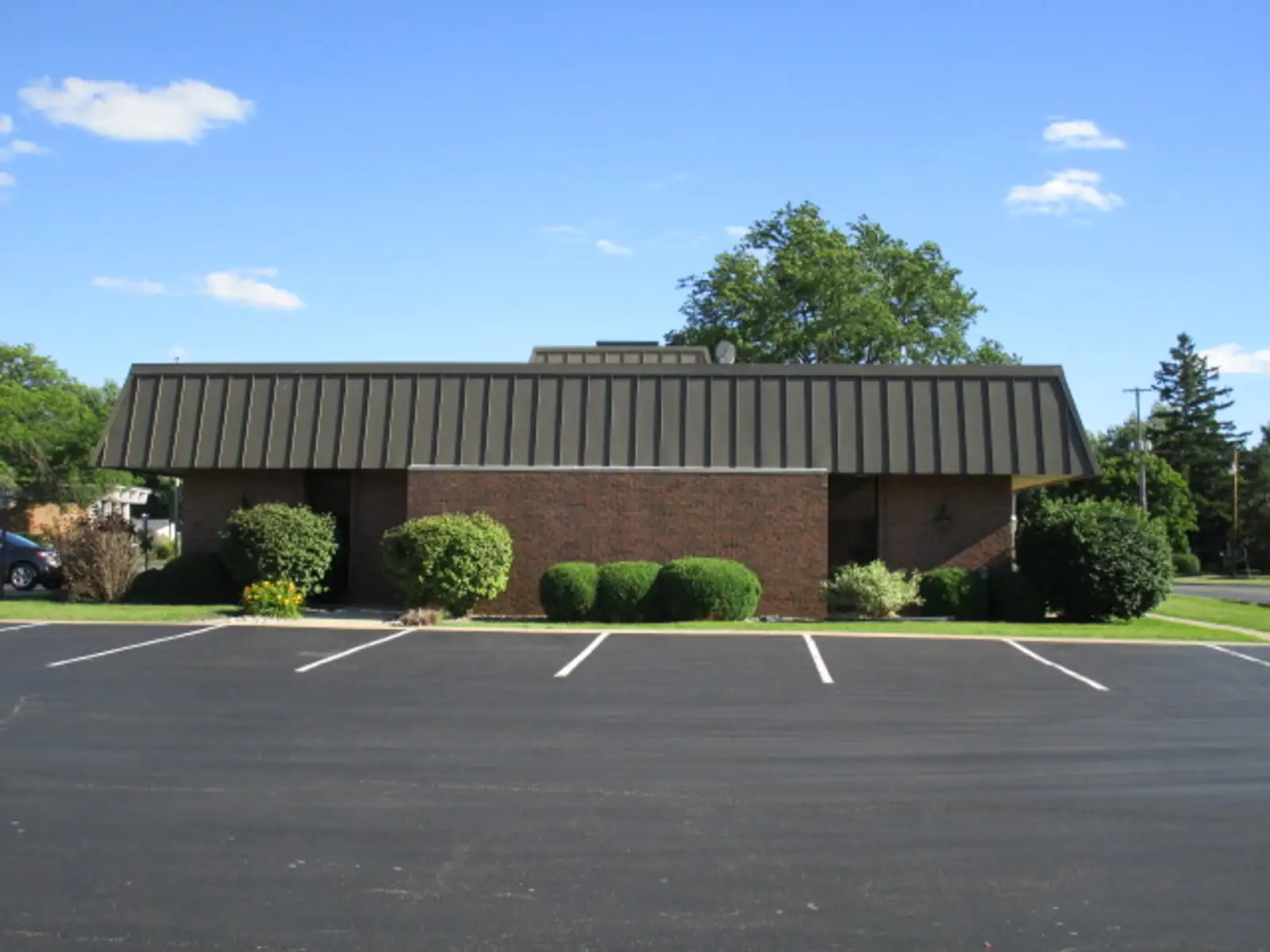 1390 W Maumee St image 14