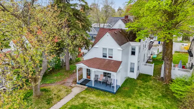607 W Front St listing image