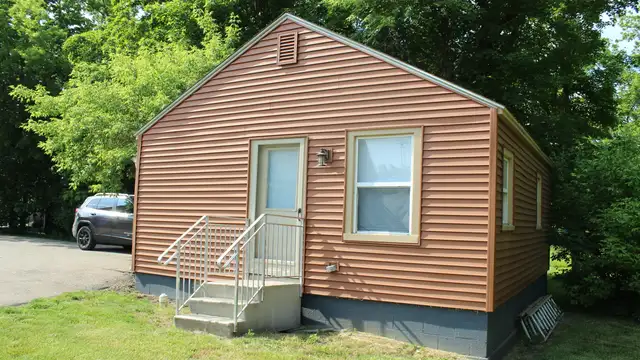 Clio 7 Unit Apartment Building thumbnail 5