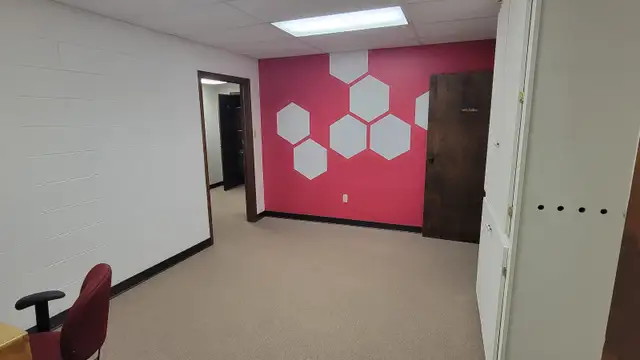 LL 3-Suite image
