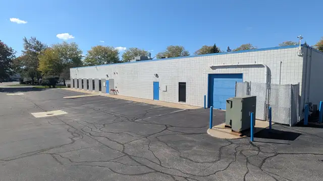 755 Phoenix Dr thumbnail 2