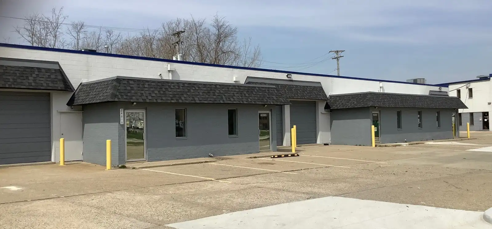 24610 N River Rd image 1