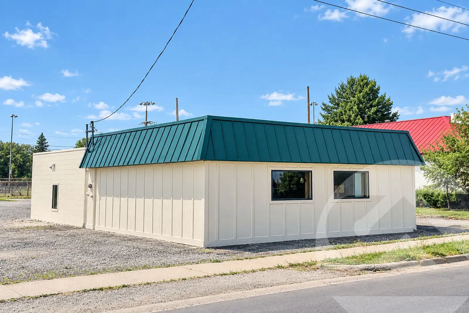4355 Dixie Hwy, Waterford, MI 48329