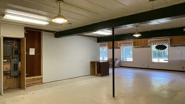 View image 12