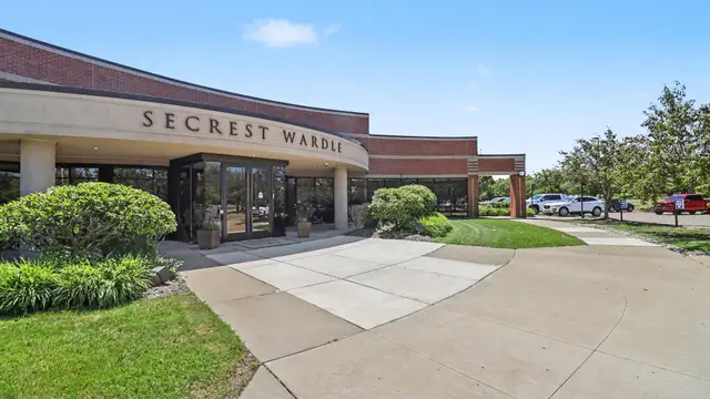2600 Troy Center Dr thumbnail 2