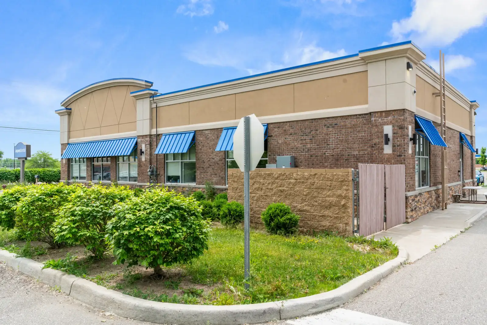 4101 E Blue Grass Rd image 2